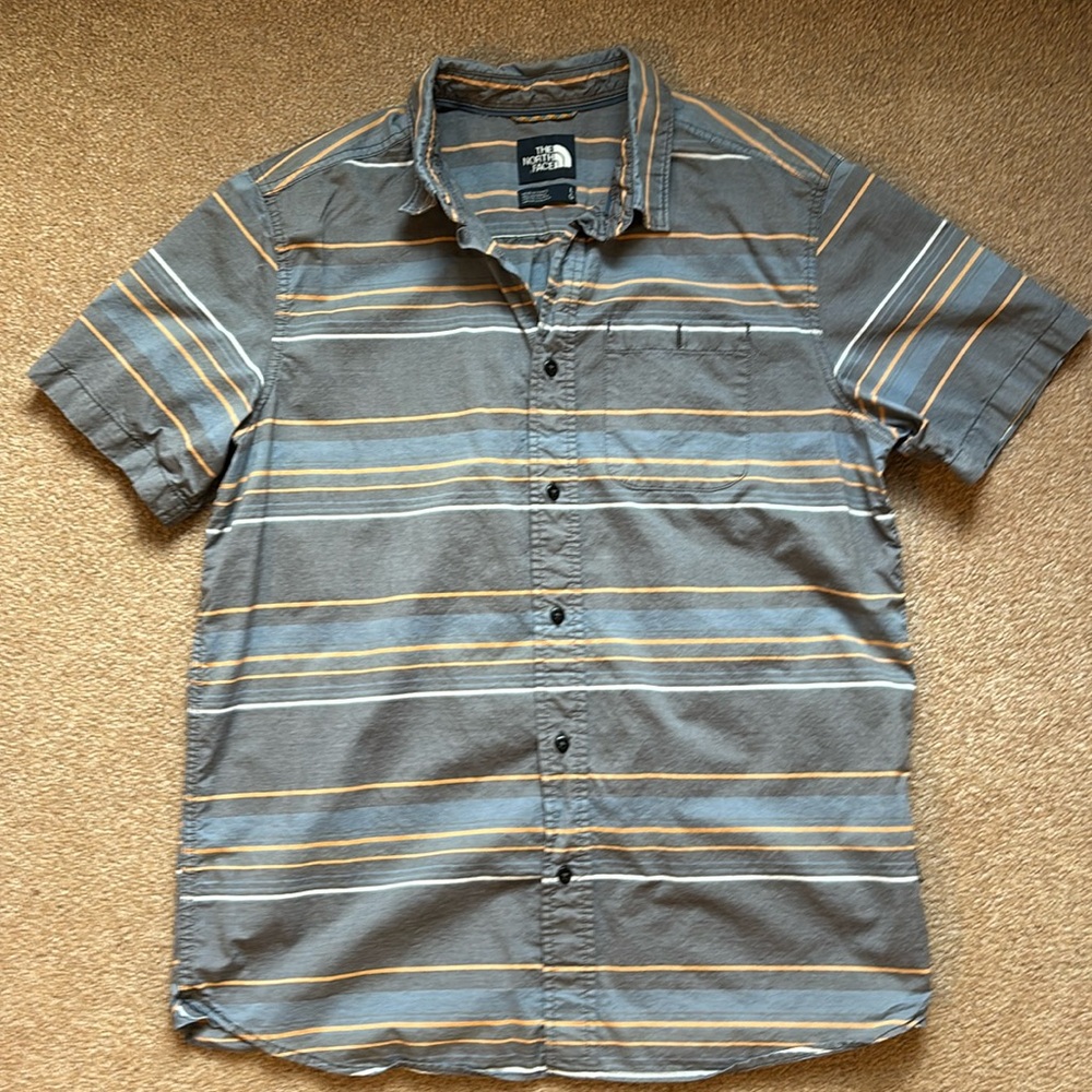 The North Face Men’s Button Up Short Sleeve